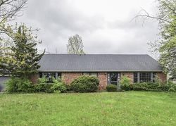 Pre-foreclosure in  N KENMORE RD Indianapolis, IN 46226