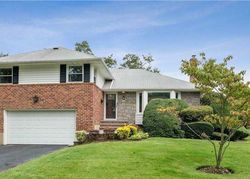  Gary Pl, Westbury NY