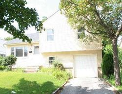 Pre-foreclosure in  DAVIS ST East Rockaway, NY 11518