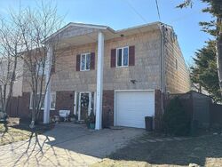 Pre-foreclosure in  REGENT DR Long Beach, NY 11561