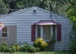 Pre-foreclosure in  S CLINTON AVE Maple Shade, NJ 08052