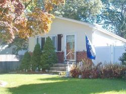 Pre-foreclosure Listing in BEECH ST LAKE GROVE, NY 11755