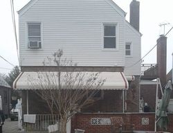 Pre-foreclosure Listing in FITCHETT ST REGO PARK, NY 11374