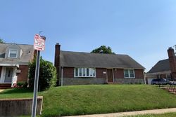 Pre-foreclosure in  ADMIRAL LN Uniondale, NY 11553