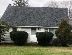 Pre-foreclosure in  GARFIELD AVE Sayville, NY 11782