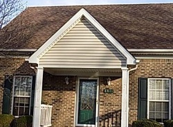 Pre-foreclosure in  GREENFIELD PARK RD Louisville, KY 40258