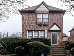  Bixley Heath, Lynbrook NY