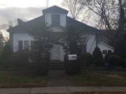 Pre-foreclosure in  IRVING ST Central Islip, NY 11722