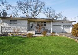 Pre-foreclosure in  MAIDA AVE Deer Park, NY 11729