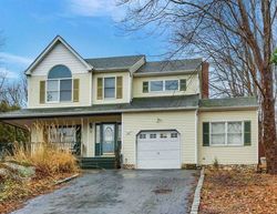  Sound Shore Rd, Riverhead NY