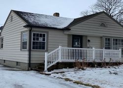 Pre-foreclosure Listing in SCHUYLER ST PERU, IL 61354