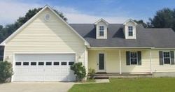 Pre-foreclosure in  REDBERRY DR Richlands, NC 28574