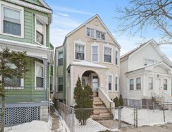 Pre-foreclosure in  N WOLCOTT AVE Chicago, IL 60660