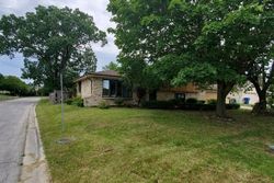 Pre-foreclosure Listing in S 78TH AVE HICKORY HILLS, IL 60457