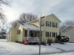 Pre-foreclosure Listing in TILLOTSON ST CANANDAIGUA, NY 14424