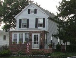 Pre-foreclosure in  SUMMER AVE Lyndhurst, NJ 07071