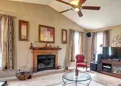 Pre-foreclosure in  DUNWOODY RD Hamilton, OH 45013