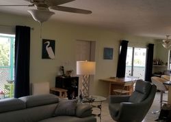 Pre-foreclosure in  CALLE LIMON Marathon, FL 33050