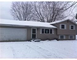 Pre-foreclosure in  WALSINGHAM LN South Bend, IN 46637