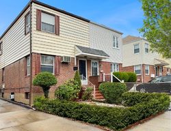 Pre-foreclosure Listing in 47TH AVE BAYSIDE, NY 11361