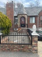 Pre-foreclosure in  180TH ST Jamaica, NY 11434