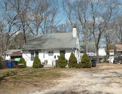 Pre-foreclosure in  CARROLL FOX RD Brick, NJ 08724