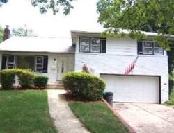 Pre-foreclosure in  ROXBURY DR Westbury, NY 11590