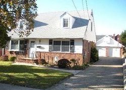 Pre-foreclosure Listing in WALTER AVE MINEOLA, NY 11501