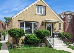 Pre-foreclosure in  RIVER GROVE AVE River Grove, IL 60171
