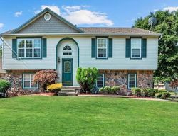 Pre-foreclosure in  CURTIS LN Mount Holly, NJ 08060