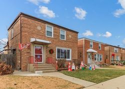 Pre-foreclosure in  NORFOLK AVE Westchester, IL 60154