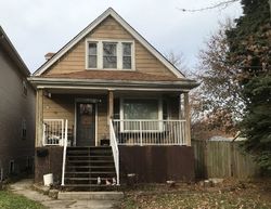  W Carmen Ave, Chicago IL