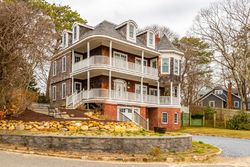 Pre-foreclosure Listing in E MONTAUK HWY HAMPTON BAYS, NY 11946