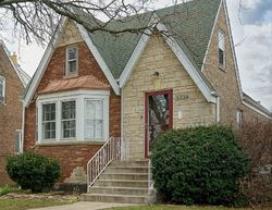 Pre-foreclosure in  S KENNETH AVE Chicago, IL 60629