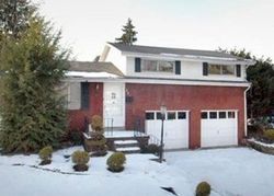 Pre-foreclosure in  CRESCENT GARDEN DR Pittsburgh, PA 15235