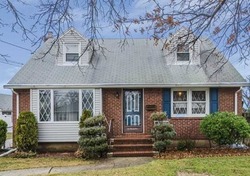 Pre-foreclosure in  FRANKLIN ST Franklin Square, NY 11010