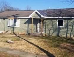 Pre-foreclosure Listing in ILLINOIS AVE BRICK, NJ 08724