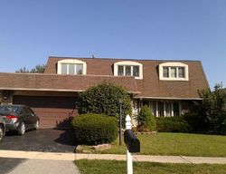 Pre-foreclosure in  W SUN VALLEY DR Palos Hills, IL 60465