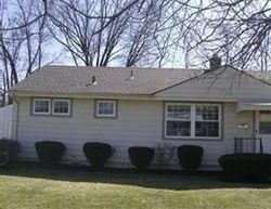 Pre-foreclosure in  SUNNYBROOKE DR Youngstown, OH 44511