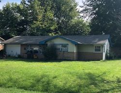 Pre-foreclosure Listing in CHARLES DR BROWNSBURG, IN 46112