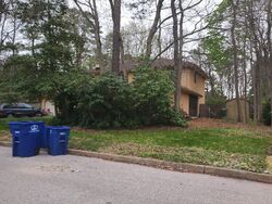 Pre-foreclosure in  ELIZABETH CT S Marlton, NJ 08053