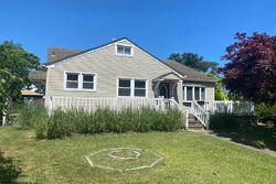 Pre-foreclosure in  DAVIS AVE Northfield, NJ 08225