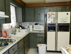 Pre-foreclosure in  IRVINGTON RD Teaneck, NJ 07666