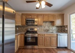 Pre-foreclosure in  LONGVIEW DR Toms River, NJ 08753