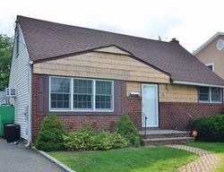 Pre-foreclosure in  BROADWAY Bethpage, NY 11714