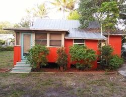 Pre-foreclosure in  HOUGH ST Fort Myers, FL 33901