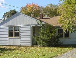 Pre-foreclosure in  KENNEDY AVE Blue Point, NY 11715