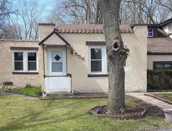 Pre-foreclosure Listing in S LYMAN AVE DES PLAINES, IL 60016