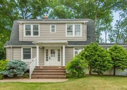 Pre-foreclosure in  HOLLYWOOD AVE Fairfield, NJ 07004