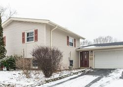 Pre-foreclosure in  LONGMEADOW LN Hanover Park, IL 60133